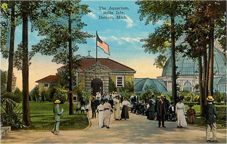 Vintage Postcard - Aquarium exterior